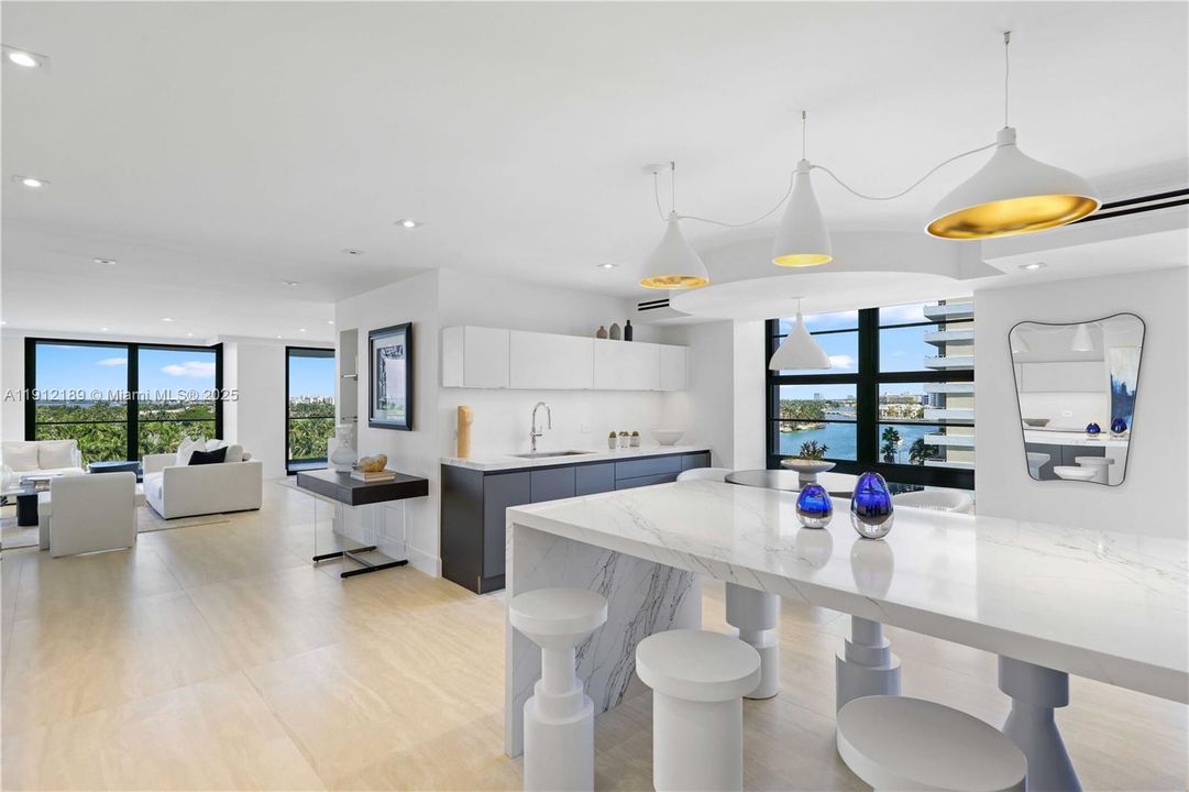 For Sale: $5,900,000 (5 beds, 6 baths, 5736 Square Feet)