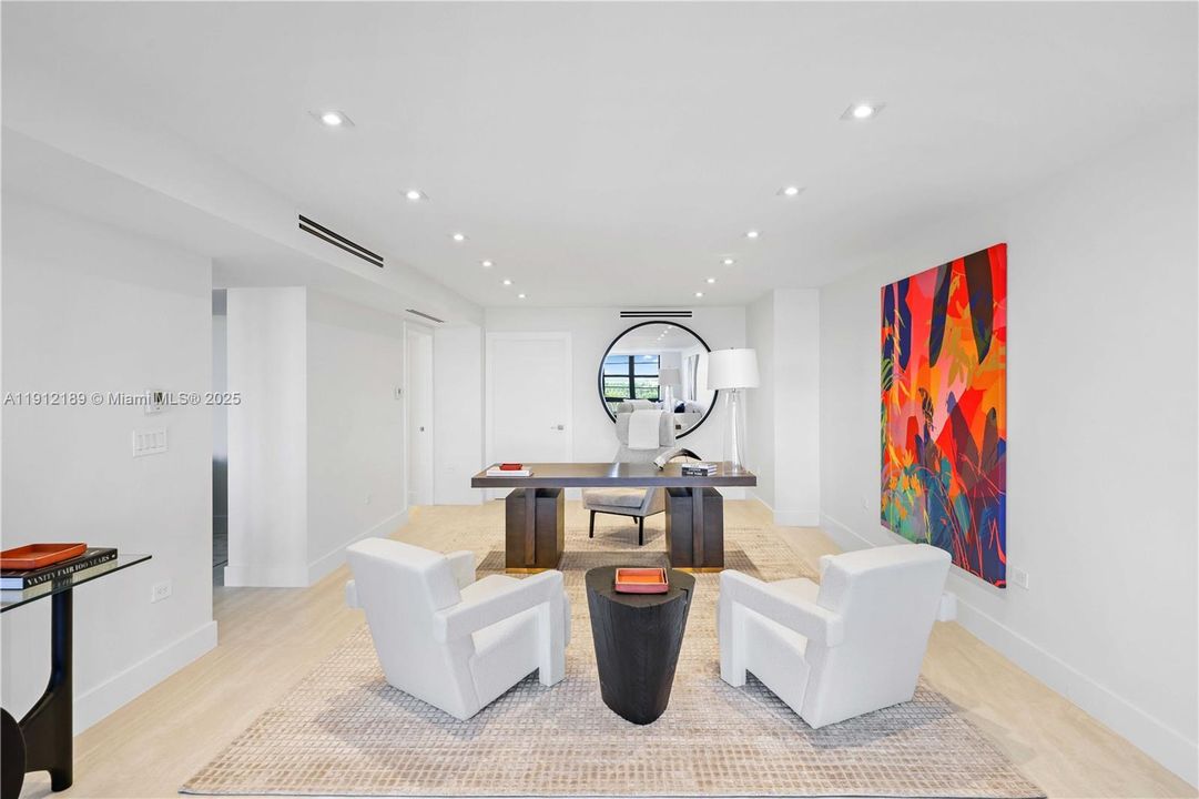 For Sale: $5,900,000 (5 beds, 6 baths, 5736 Square Feet)