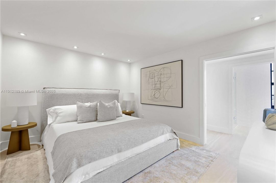 For Sale: $5,900,000 (5 beds, 6 baths, 5736 Square Feet)