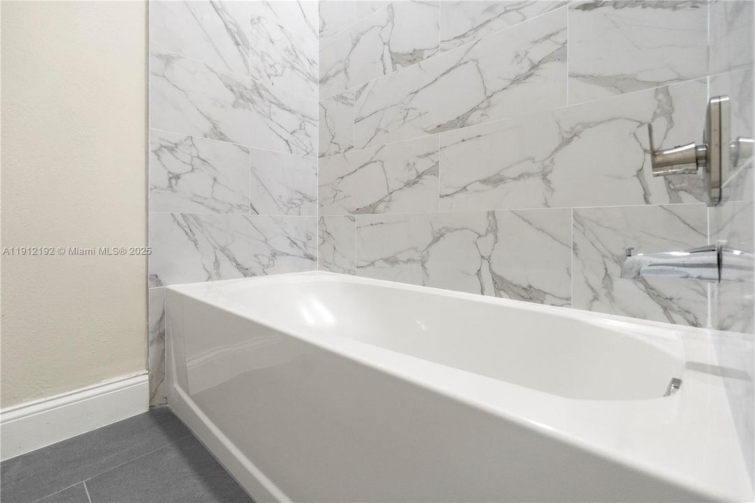 待售: $409,000 (3 贝兹, 3 浴室, 1792 平方英尺)