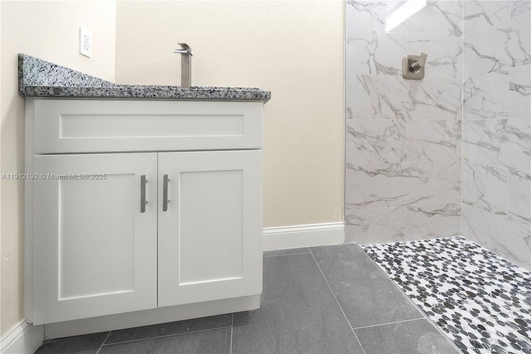 待售: $409,000 (3 贝兹, 3 浴室, 1792 平方英尺)