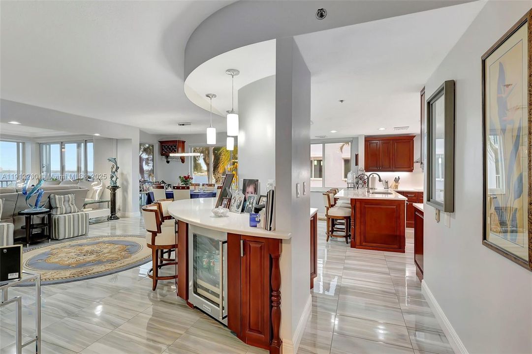 For Sale: $949,000 (3 beds, 2 baths, 2400 Square Feet)