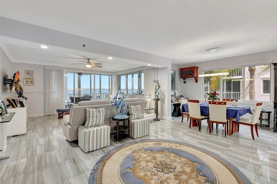 For Sale: $949,000 (3 beds, 2 baths, 2400 Square Feet)