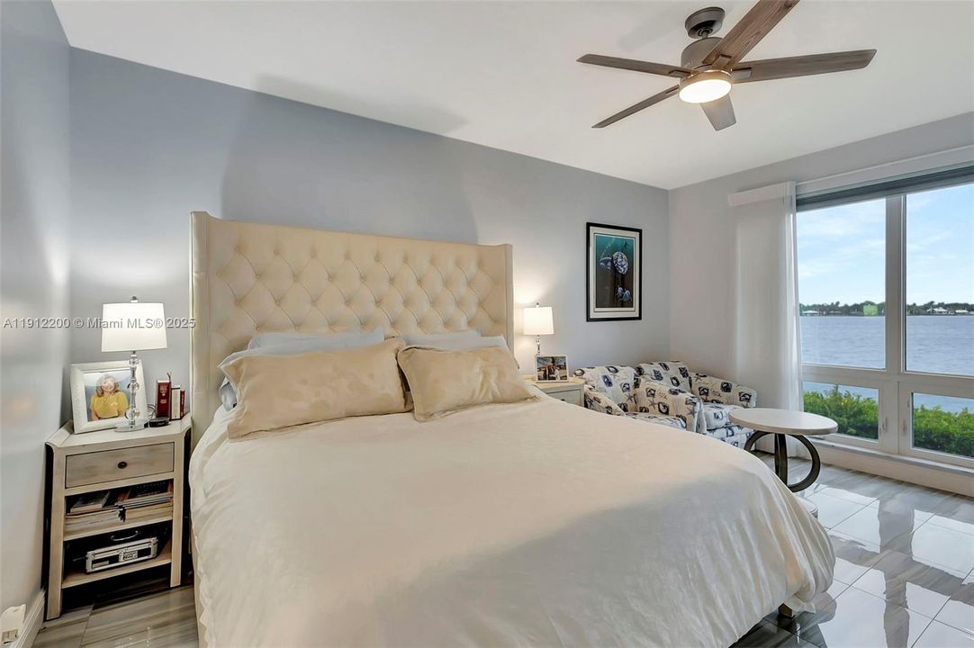 For Sale: $949,000 (3 beds, 2 baths, 2400 Square Feet)