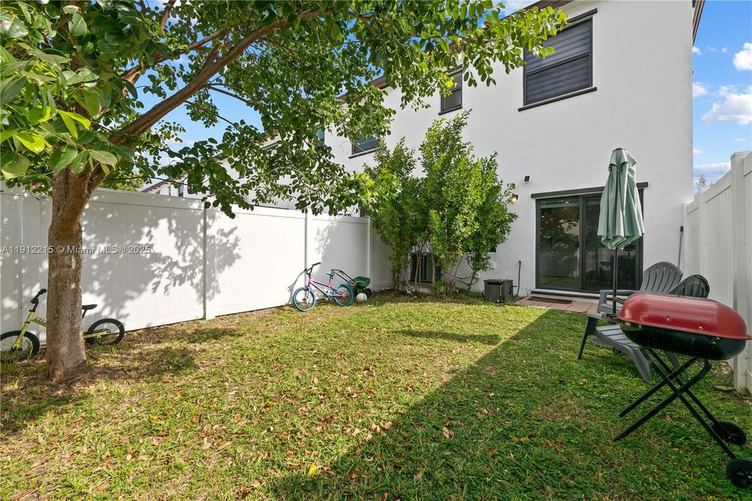 For Sale: $510,000 (3 beds, 2 baths, 1540 Square Feet)