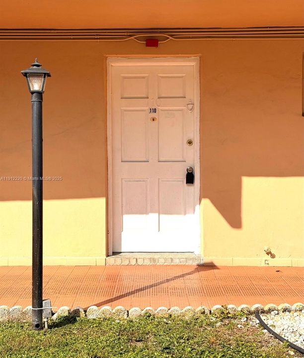 На продажу: $149,000 (1 спален, 1 ванн, 898 Квадратных фут)