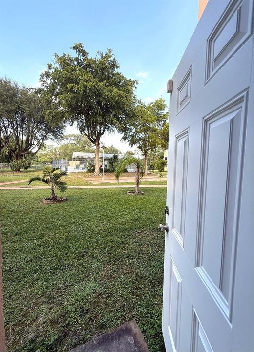 На продажу: $149,000 (1 спален, 1 ванн, 898 Квадратных фут)