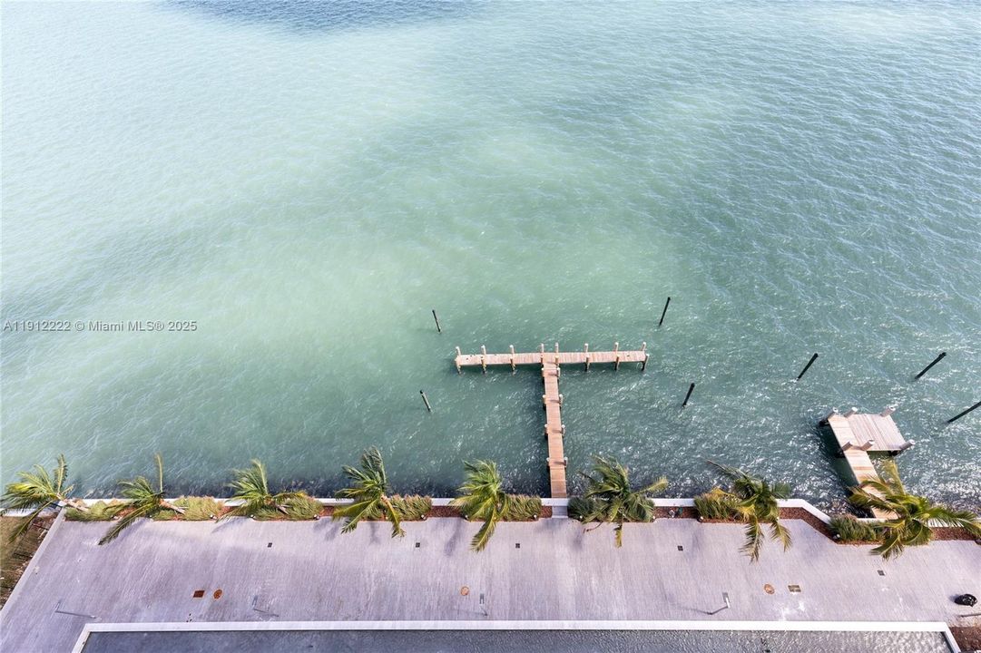 Active With Contract: $7,950 (3 beds, 3 baths, 1526 Square Feet)