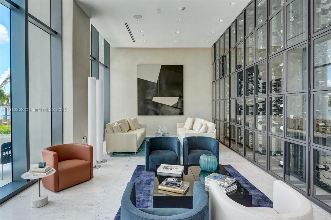 Active With Contract: $7,950 (3 beds, 3 baths, 1526 Square Feet)