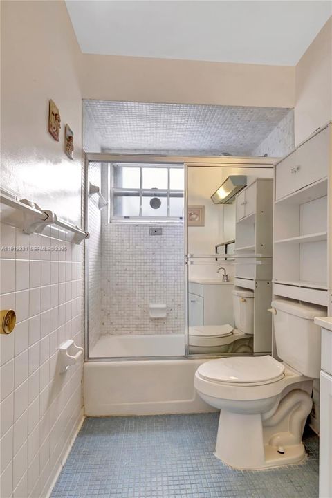 All tiled bathroom