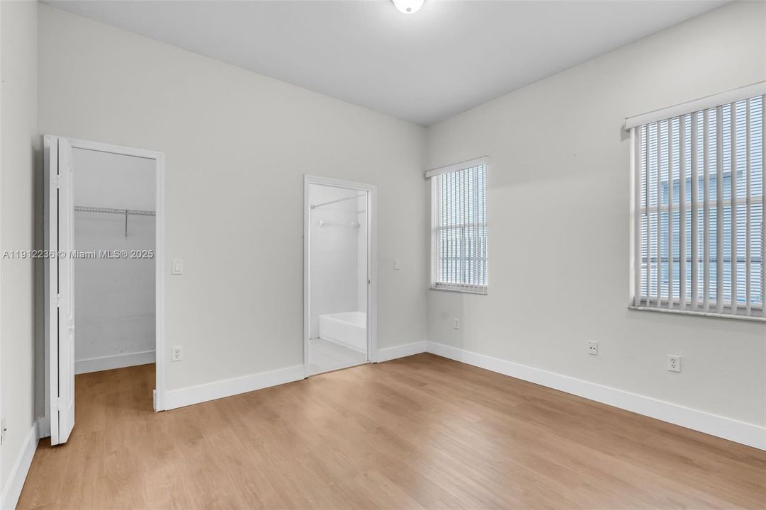 В аренду: $4,200 (4 спален, 4 ванн, 0 Квадратных фут)