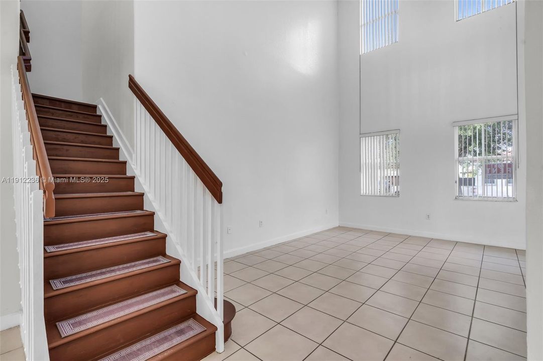 В аренду: $4,200 (4 спален, 4 ванн, 0 Квадратных фут)