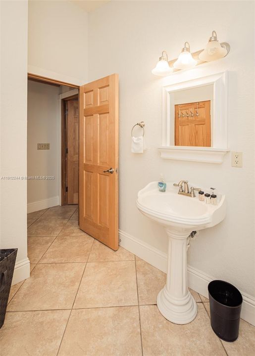 Full Guest Bathroom on the Second Floor