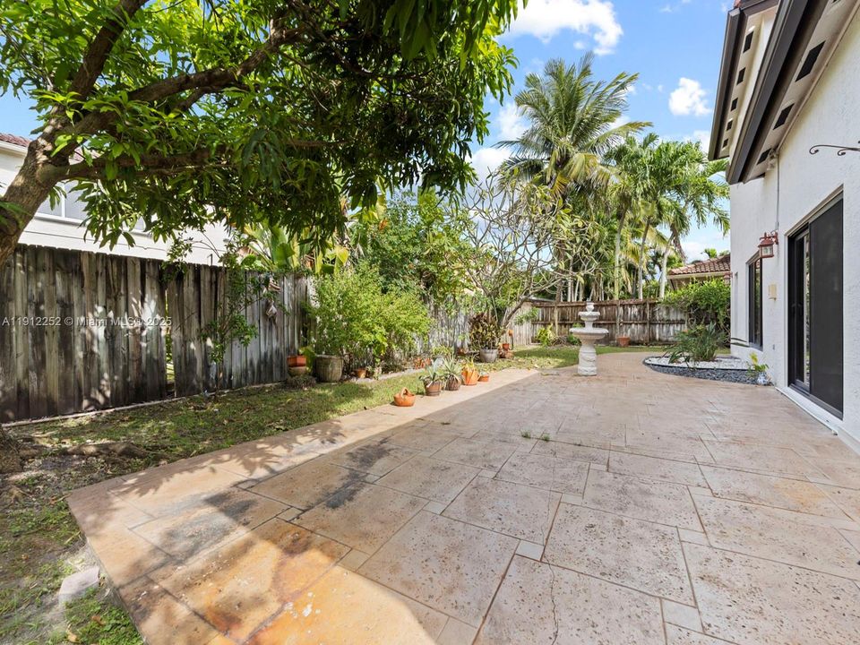 For Sale: $829,800 (4 beds, 3 baths, 2795 Square Feet)