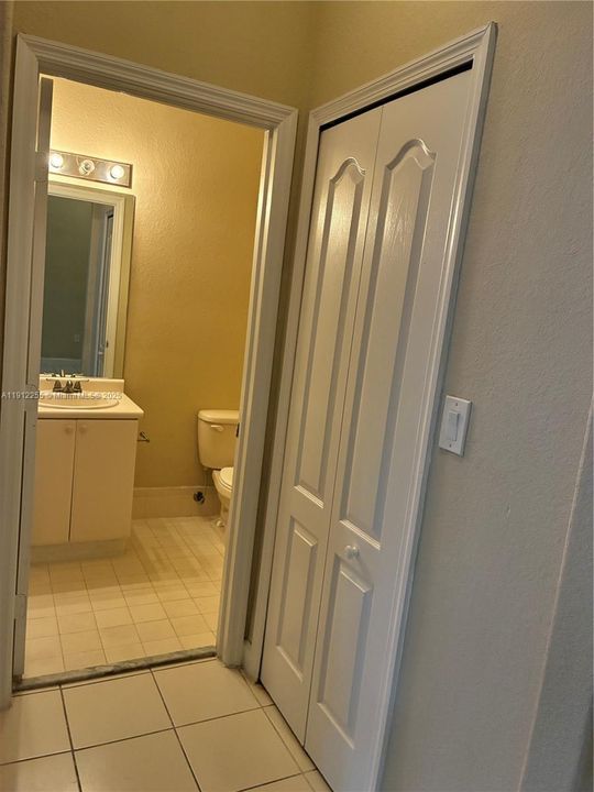 En Renta: $1,975 (2 camas, 2 baños, 930 Pies cuadrados)