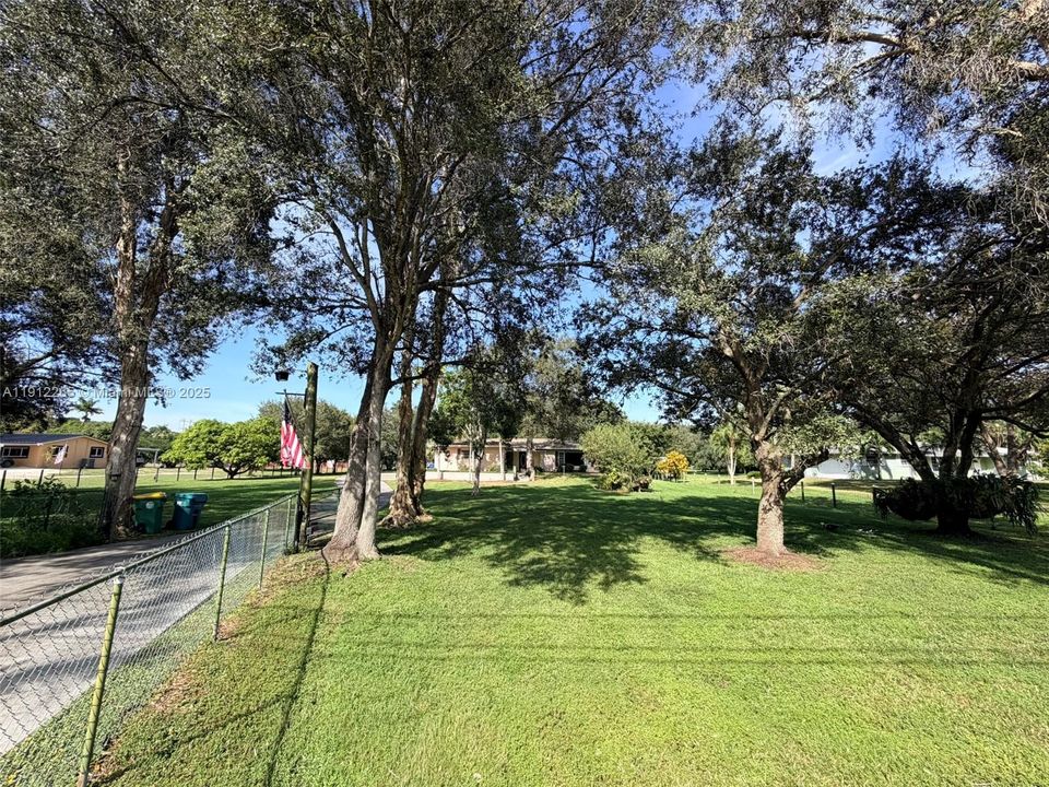 待售: $2,099,999 (3 贝兹, 2 浴室, 2532 平方英尺)