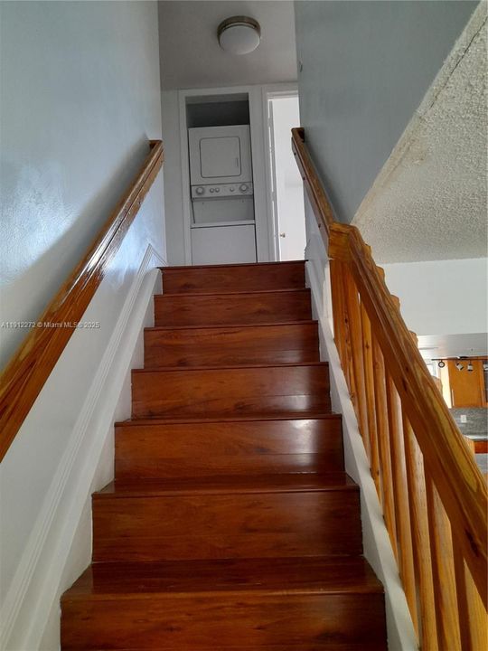 Active With Contract: $3,000 (4 beds, 2 baths, 1490 Square Feet)