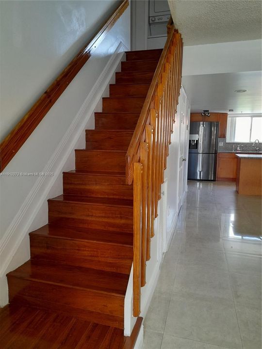 Active With Contract: $3,000 (4 beds, 2 baths, 1490 Square Feet)