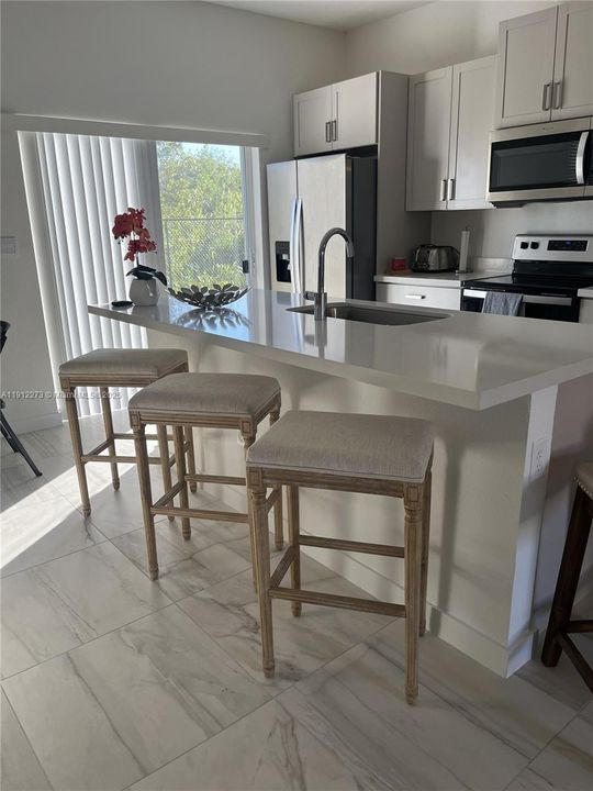 En Renta: $2,800 (3 camas, 2 baños, 1712 Pies cuadrados)