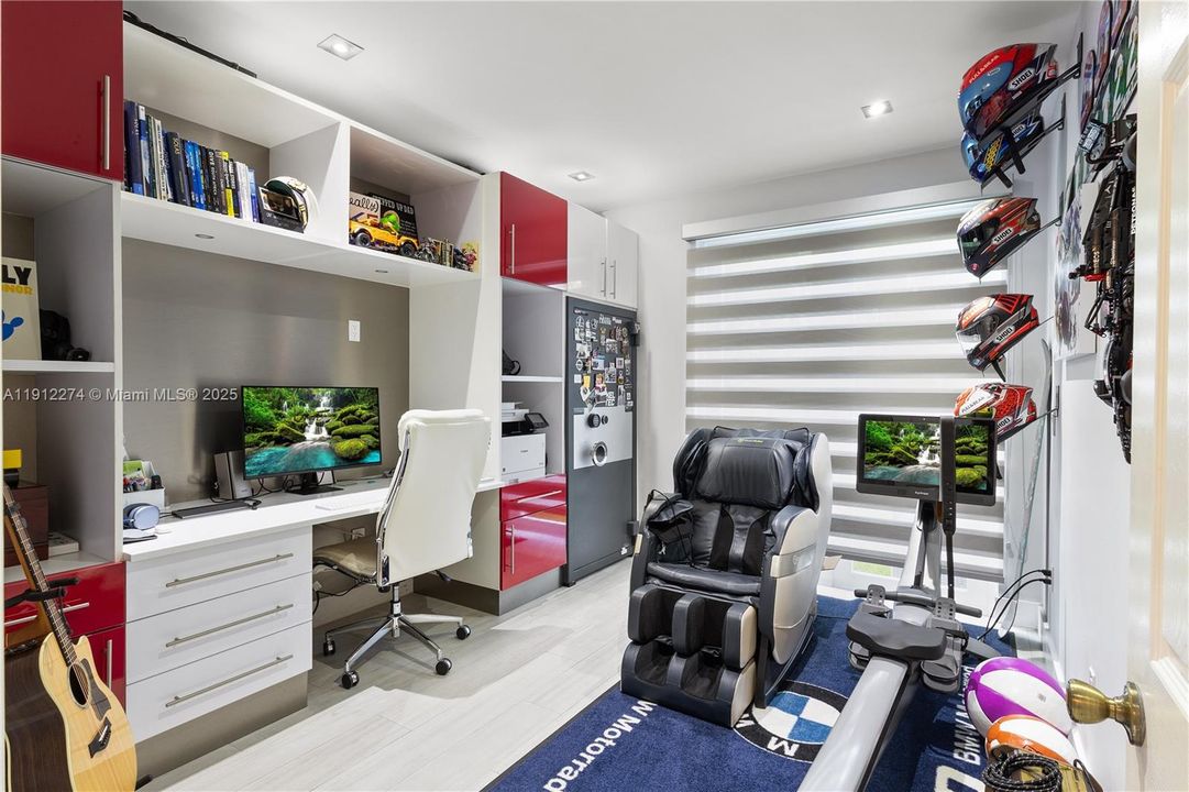 Bedroom #5, on first floor