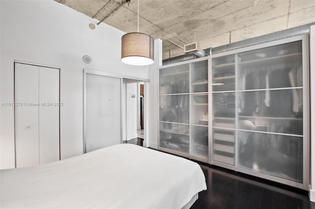 Recently Rented: $2,475 (1 beds, 1 baths, 795 Square Feet)