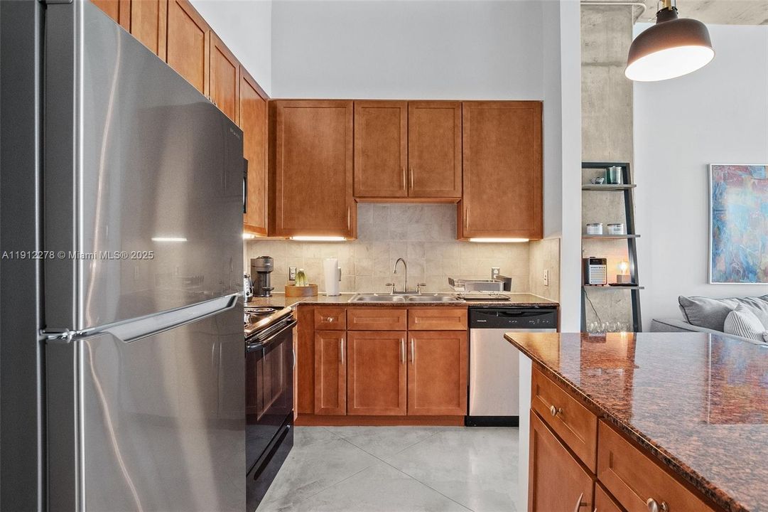 Recently Rented: $2,475 (1 beds, 1 baths, 795 Square Feet)