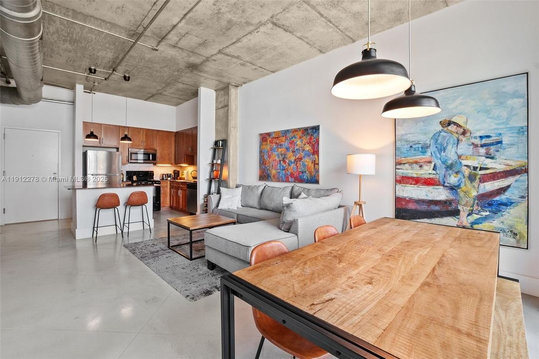 Recently Rented: $2,475 (1 beds, 1 baths, 795 Square Feet)