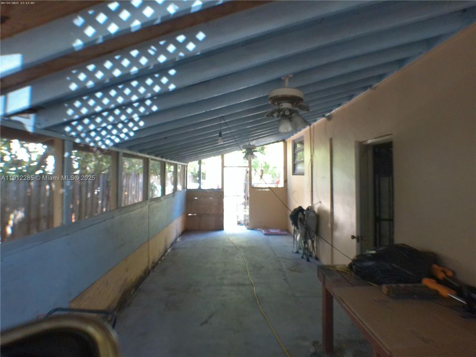 Active With Contract: $999,990 (3 beds, 2 baths, 2489 Square Feet)