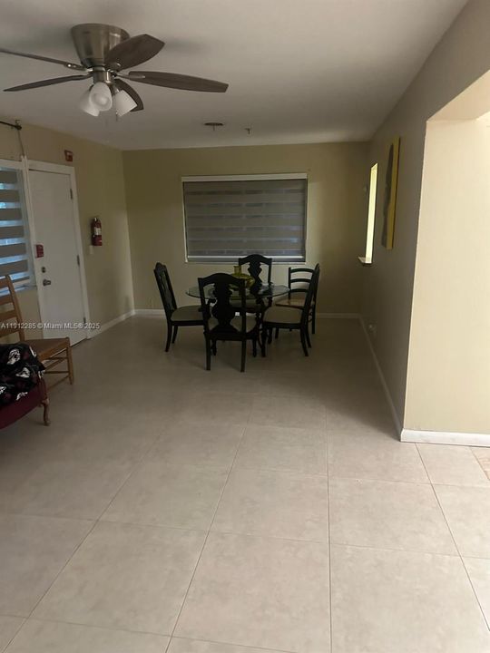 Active With Contract: $999,990 (3 beds, 2 baths, 2489 Square Feet)