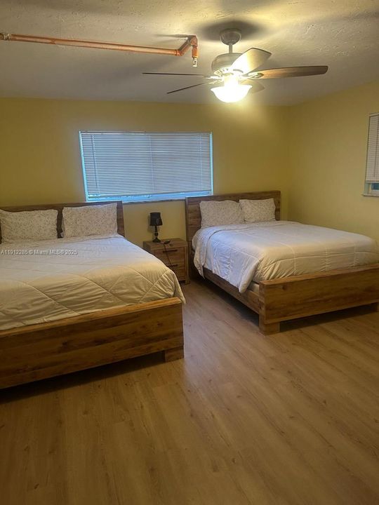 Active With Contract: $999,990 (3 beds, 2 baths, 2489 Square Feet)