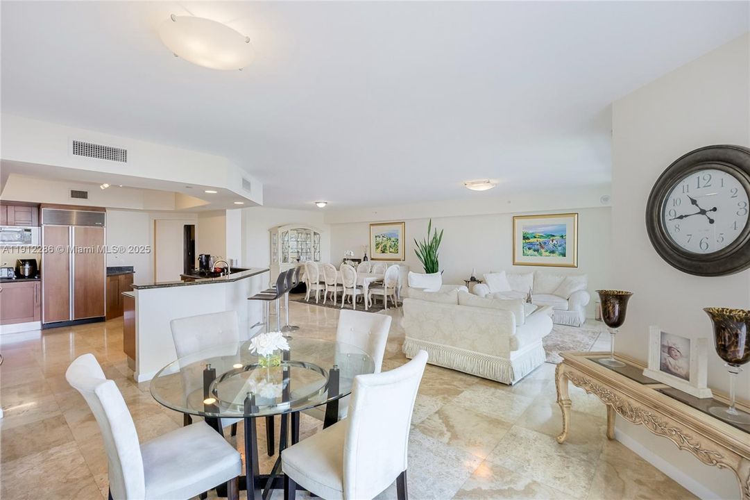 En Venta: $1,785,000 (3 camas, 3 baños, 3069 Pies cuadrados)