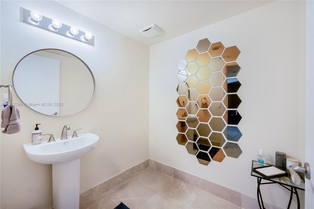 En Venta: $1,785,000 (3 camas, 3 baños, 3069 Pies cuadrados)