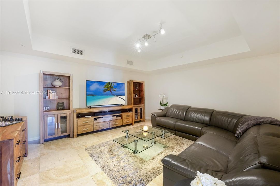 En Venta: $1,785,000 (3 camas, 3 baños, 3069 Pies cuadrados)