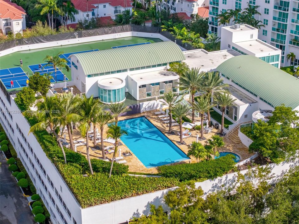 En Venta: $1,785,000 (3 camas, 3 baños, 3069 Pies cuadrados)