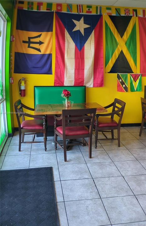 На продажу: $125,000 (0 спален, 0 ванн, 0 Квадратных фут)