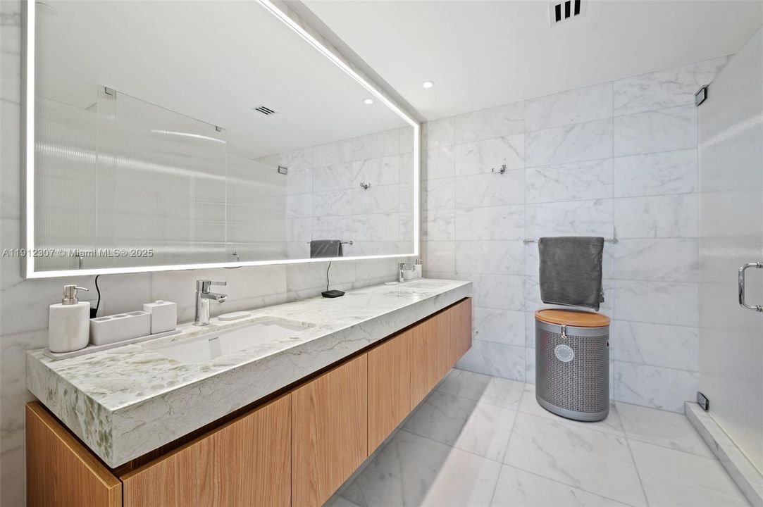 five-park-miami-beach-rentals-sales-4104