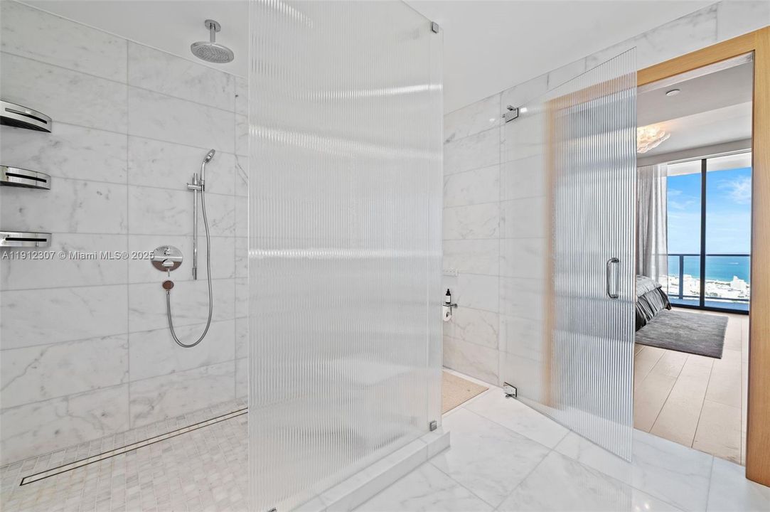 five-park-miami-beach-rentals-sales-4104