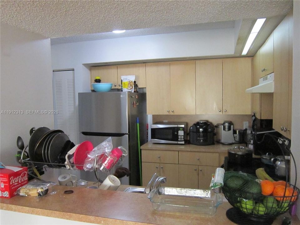 For Sale: $239,900 (2 beds, 2 baths, 1163 Square Feet)