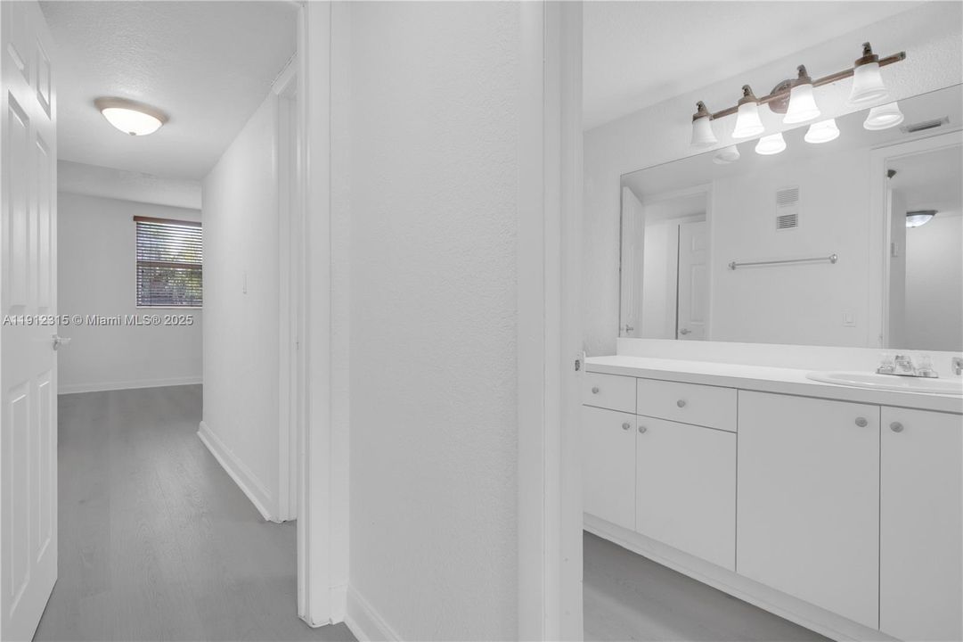 En Venta: $239,000 (2 camas, 1 baños, 1350 Pies cuadrados)