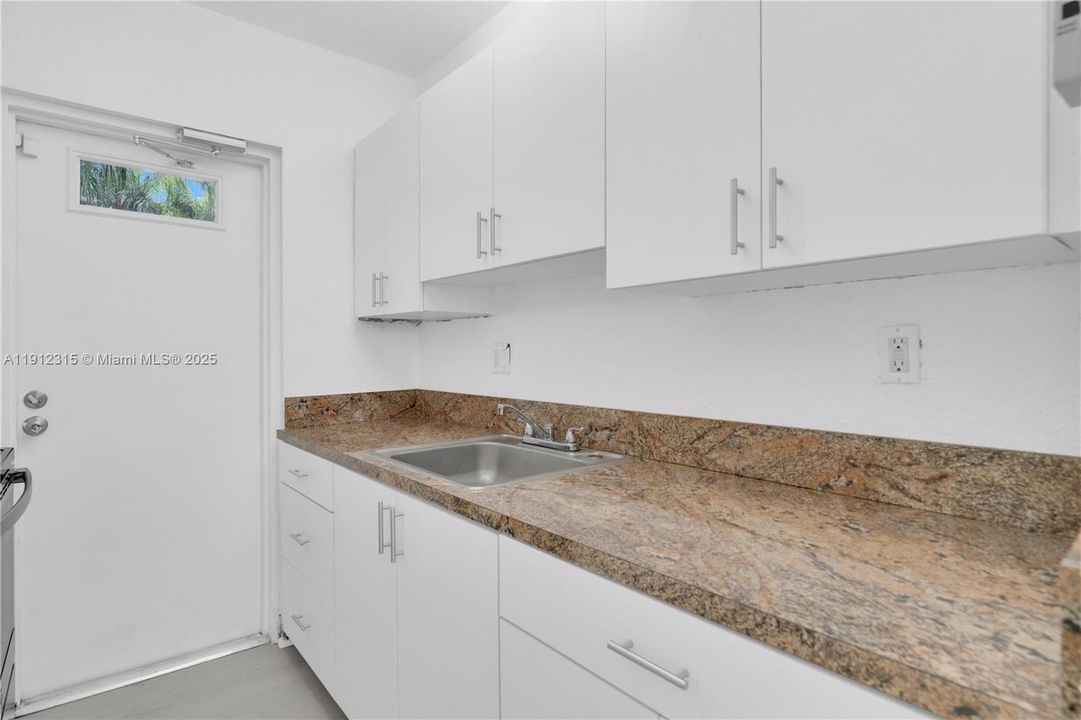 En Venta: $239,000 (2 camas, 1 baños, 1350 Pies cuadrados)