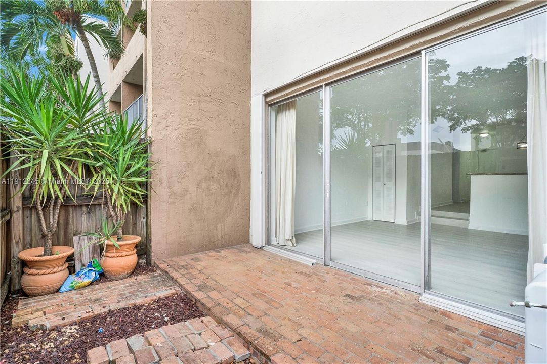 En Venta: $239,000 (2 camas, 1 baños, 1350 Pies cuadrados)