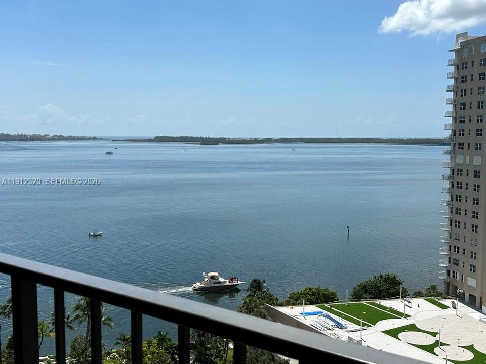 На продажу: $815,000 (2 спален, 2 ванн, 1377 Квадратных фут)