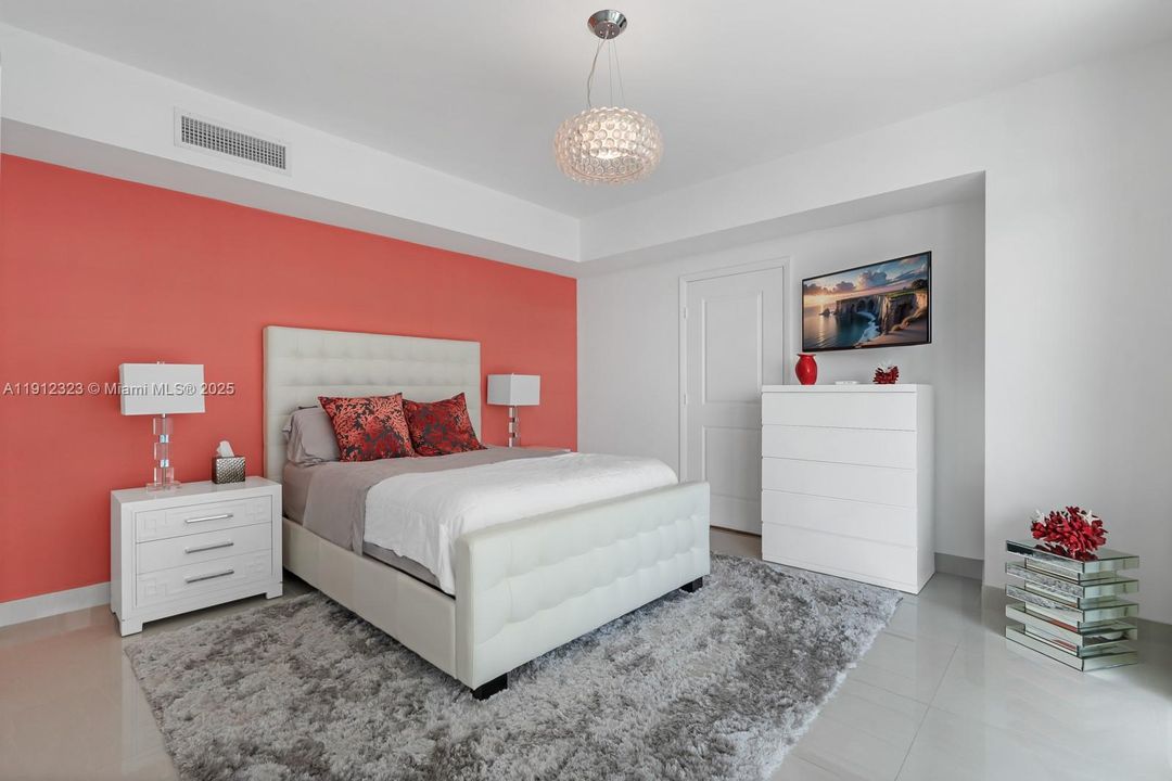 Active With Contract: $12,000 (2 beds, 2 baths, 1621 Square Feet)