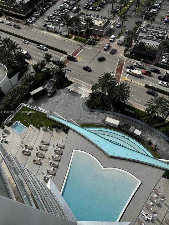 На продажу: $2,980,000 (3 спален, 3 ванн, 1933 Квадратных фут)