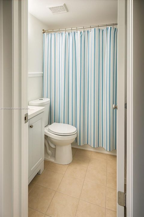 For Sale: $190,000 (2 beds, 2 baths, 1046 Square Feet)