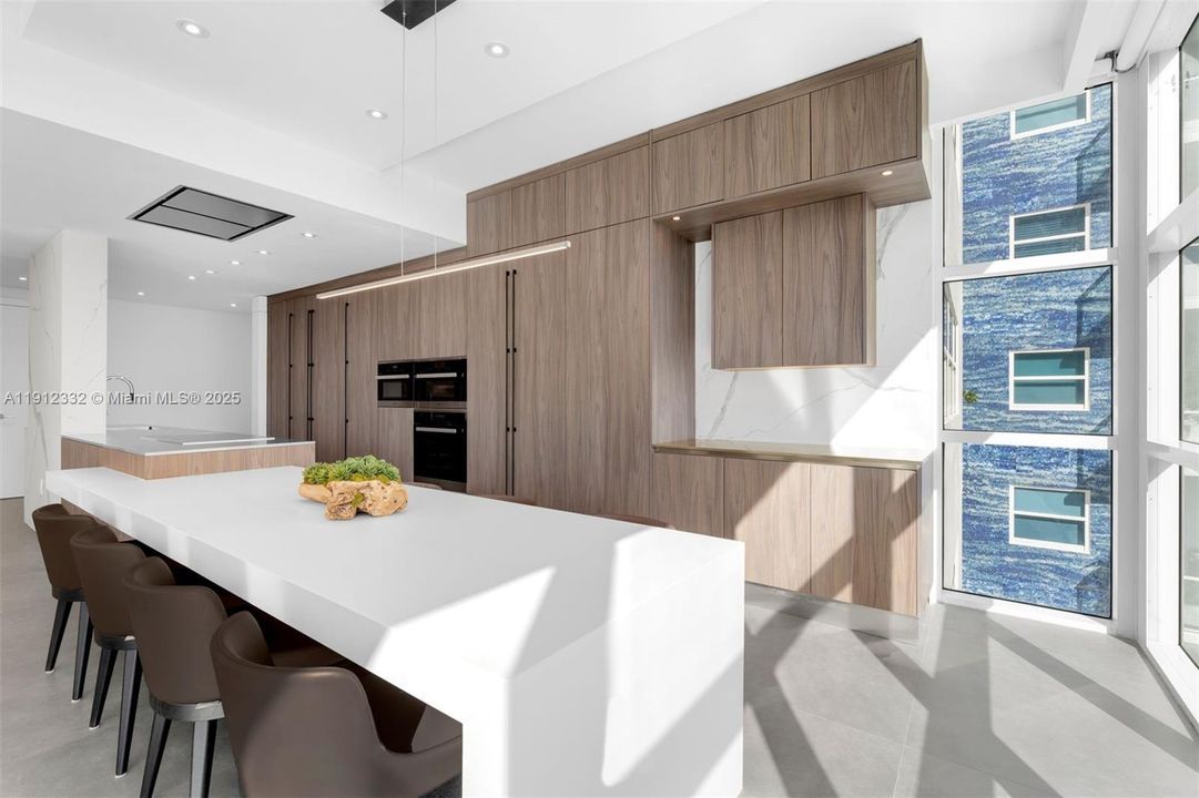 For Sale: $3,200,000 (4 beds, 4 baths, 2752 Square Feet)