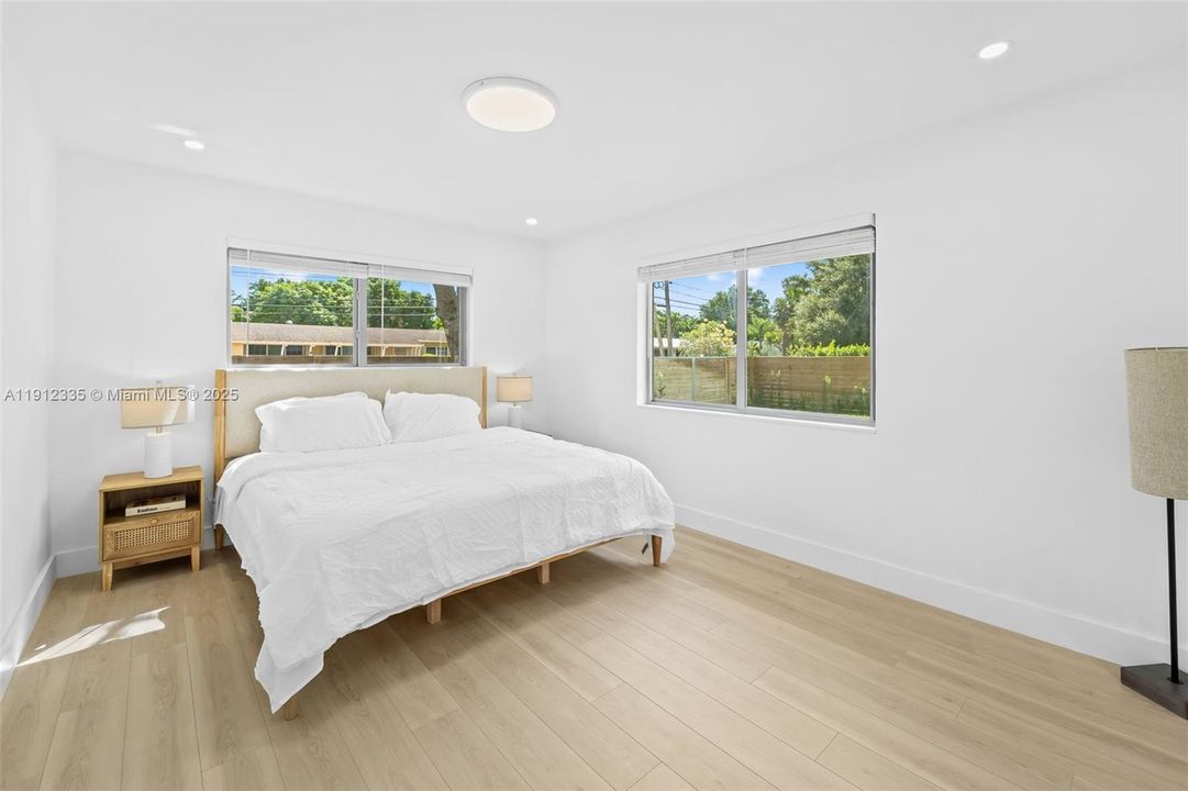 На продажу: $1,650,000 (4 спален, 3 ванн, 1918 Квадратных фут)