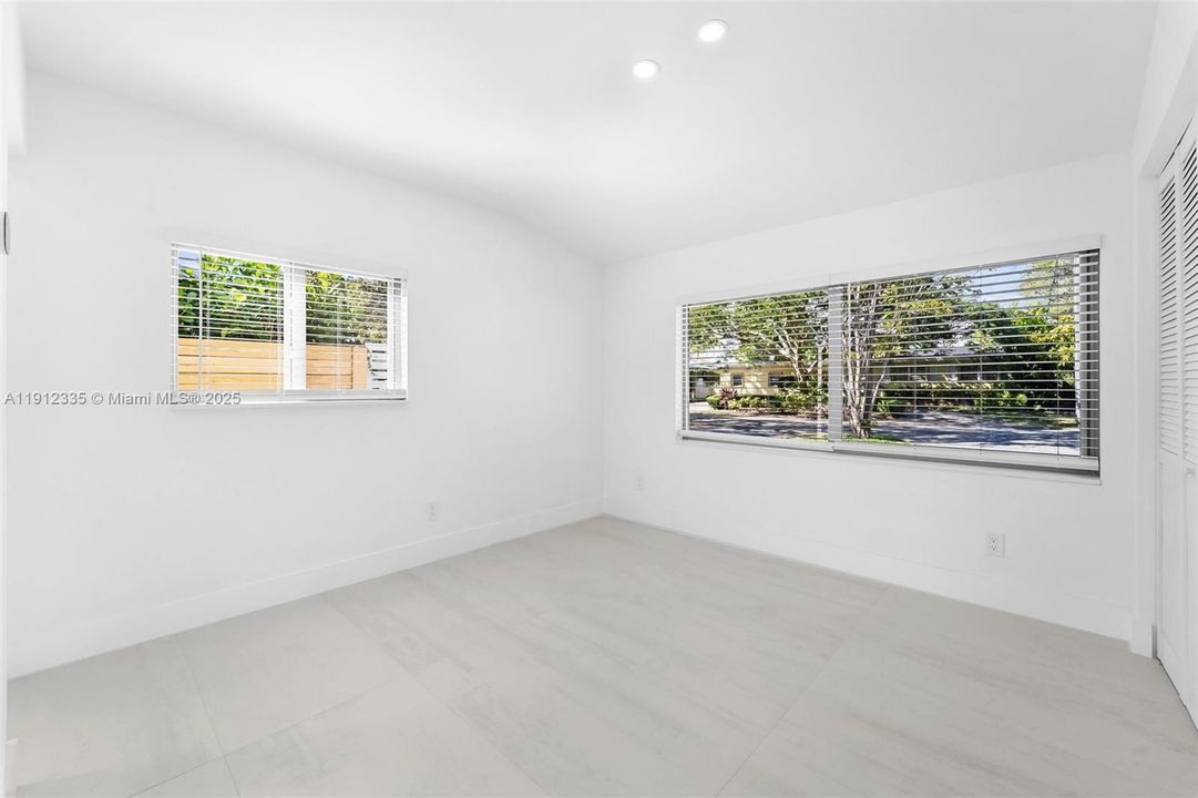 На продажу: $1,650,000 (4 спален, 3 ванн, 1918 Квадратных фут)