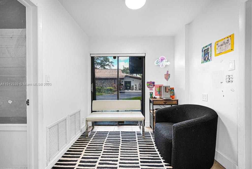 For Sale: $620,000 (2 beds, 2 baths, 2750 Square Feet)