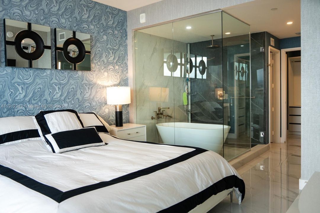 Под контрактом: $7,800 (2 спален, 2 ванн, 1276 Квадратных фут)